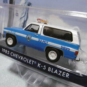 未開封未使用品 GREENLiGHT グリーンライト NYPD 1979 FORD F-250 & 1985 CHEVROLEET K-5 BLAZER 2台組の画像7