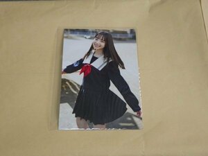 渡辺莉奈（日向坂46）　雑誌B.L.T.graduation2024中学卒業付録　【HMV&BOOKS online限定特典】　ポストカード　未使用・新品　送料無料