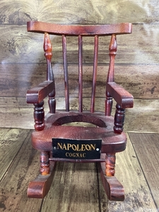 D2f NAPOLEON ナポレオン ブランデー コニャック用置物 木製 チェア ロッキングチェア ボトル台 撮影小物 人形椅子等