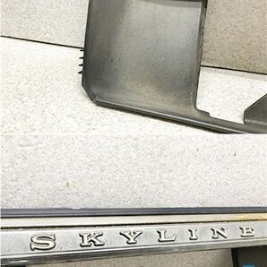 HGC211 スカイライン ジャパン 4ドア 純正 テールガーニッシュ ナンバー枠 外装品 GT-EX SKYLINE NISSAN 日産 旧車の画像3