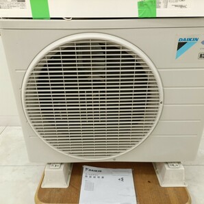 中古 直接引き取り可 DAIKIN ダイキン ルームエアコン AN22VESK-W 18年製 6畳 室外機 リモコン 冷暖房の画像3