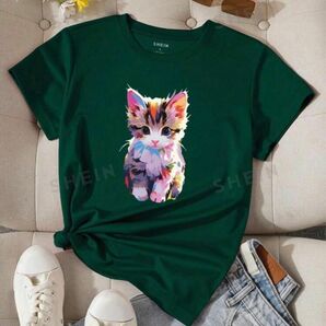 猫柄　半袖Tシャツ　子猫　ダークグリーン