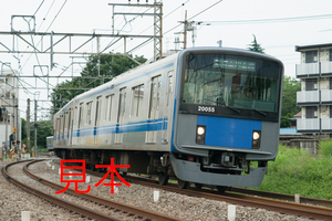 鉄道写真データ（JPEG）、00885204、20000系（20055F）、西武鉄道新宿線、花小金井〜小平、2017.06.22、（6973×4654）