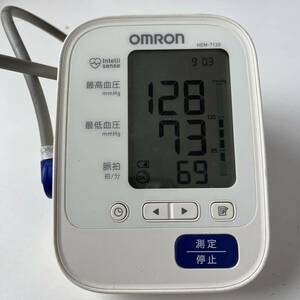 OMRON 血圧計