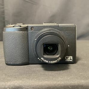 RICOH GR DIGITAL III コンパクトデジタルカメラ ブラック バッテリー 1個 充電器 説明書 純正ケース 付き 動作確認済み リコー デジカメ の画像2