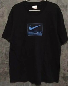 NIKE Tシャツ