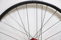 ○BONTRAGER ボントレガー paradigm SL TLR DISC シマノフリー 11s対応 クリンチャー チューブレス ホイールセット レッドハブ_画像4