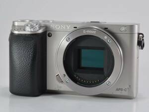 [優良品]SONY (ソニー) α6000 シルバーボディ 元箱、予備バッテリー付 [保証] (52959)