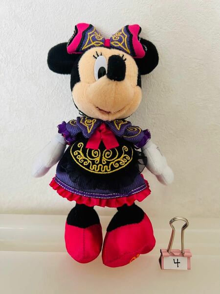 ディズニー　2012 ミニーマウス　ぬいぐるみバッジ　東京ディズニーランド