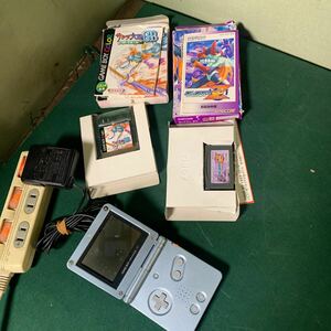 ゲームボーイ AGS-001 とソフト 2本 、ふ通電 ジャンクで出品