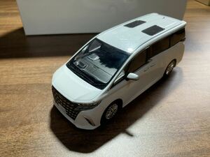 トヨタ アルファード カラーサンプルミニカー　展示品　トヨタ パールホワイト