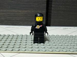 ★正規品 LEGO クラシックスペース 宇宙飛行士フィグ(ブラック)★オールドレゴ 宇宙シリーズ