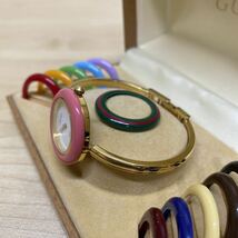 【美品】GUCCI グッチ 腕時計 チェンジベゼル バングルウォッチ ゴールド　箱付き　クォーツ _画像3