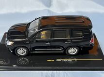 イクソ製　　レクサス　LX 570 (2009年) 黒　　　　　　1/43_画像3