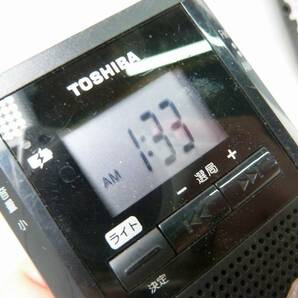 ＠TOSHIBA 東芝 TY-SCR5 FM/AMラジオ 2022年製 1個 / ELPA AM/FMポケットラジオ ER-P26F 1個 合計2個セット 携帯ラジオ 単４電池2本使用の画像5