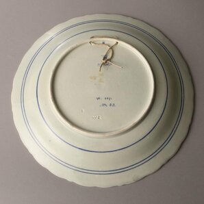 【深和】ロイヤル・デルフト製 紅毛藍絵菓子皿 2枚 1914年および1920年製（デルフト焼 西欧陶磁器 スズ釉陶器 ケーキ皿 洋食器 飾り皿）の画像4