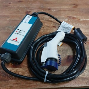 ( control number 23051356) Mitsubishi Outlander original cable charge code 9499D510 approximately 5m 200V 2013 year made * selling out!