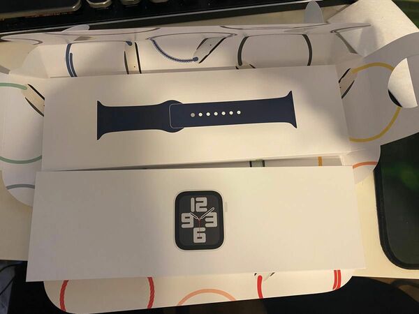 Apple Watch SE（GPSモデル）- 40mmストームブルースポーツバンド - S/M MRE13J/A