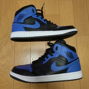 美品 NIKE AIR JORDAN1 MID BLACK/HYPER ROYAL-WHITE ナイキ エアジョーダン1 ミッド ブラック/ハイパーロイヤル 554724-077 27.5cmの画像3