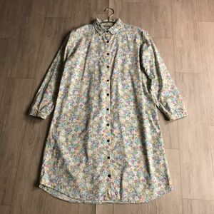 100円スタート♪ T.Bis studio 花柄　おしゃれデザイン　シャツワンピース