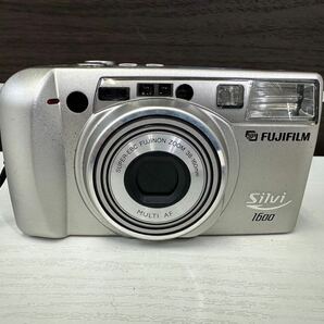 FUJIFILM フジフイルム Silvi 1600 38-160mm コンパクトフィルムカメラ シルバー 動作未確認 電池パックなし ジャンクの画像2