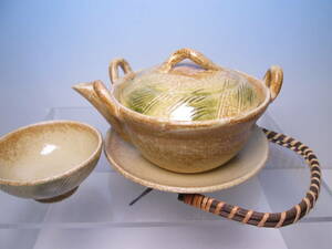 *. cooking shop san. vessel Zaimei pale yellow glaze earthenware teapot .. sake cup paper box attaching ../. stone / break up ./ Japan cooking 