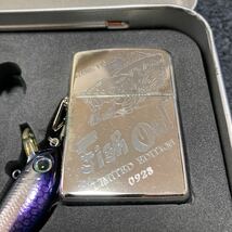 【未着火】Zippo FISH ON LIMITED EDITION ジッポー フィッシュオン ルアー付 USA製 シリアルNo.0928 オイルライター 喫煙グッズ 喫煙具_画像2