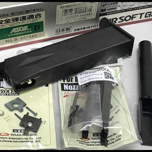 カメ) 東京マルイ ガスブローバック SIG SAUER P226 E2 4952839142481 付属品付きの画像10