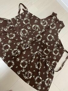 * Pink House floral print apron light brown group 