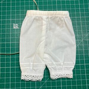 ビスクドール ３０～３３センチ用　ドロワーズ　後ろ開きタイプ　ハンドメイド／パンツ　下着　お人形用　アンダーパンツ