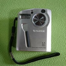 FUJIFILM FinePix 1700Z デジタルカメラ 現状販売品 ジャンク品_画像2