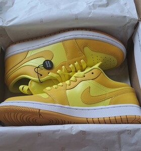 新品未使用品 NIKE WMNS AIR JORDAN 1 LOW SUNNYYELLOW