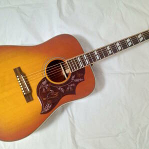 オール単板 Epiphone Masterbilt Hummingbird / Aged Cherry Sunburst Gloss エピフォン エレアコ Fishman製ピックアップ搭載の画像2