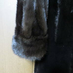 【Ｇｒｅａｔ Ｌａｋｅ Ｆｕｒ】クロ系本毛皮 ショートコート サイズ・毛皮名不明  スの画像3