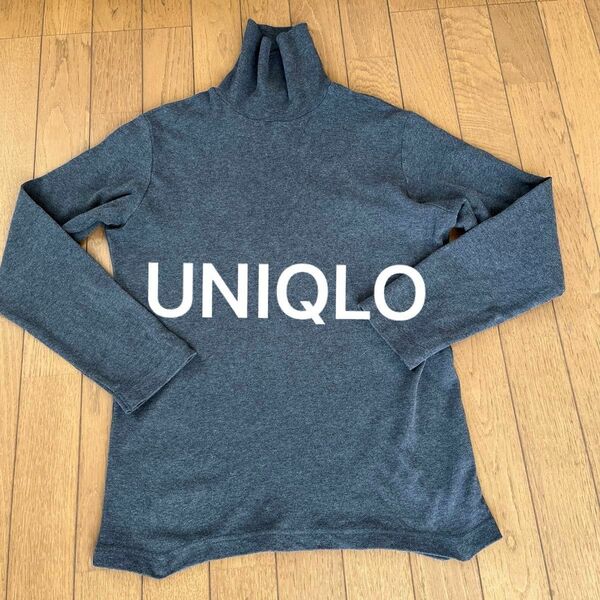 UNIQLOハイネックカットソー