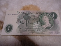 イギリス　エリザベス女王　旧紙幣　1ポンド3枚　10ポンド2枚　20ポンド1枚　合計4種類6枚43ポンド　貴重品　新札_画像2