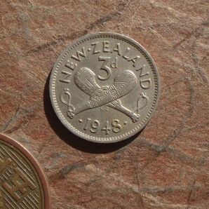 ニュージーランド 3Pence 白銅 1948年 KM#15 (16.4mm, 1.4g)の画像1