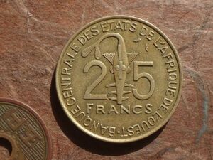 西アフリカ　25Francs　アルミ青銅　1976年　KM#5　(27.2mm, 8.1g)
