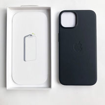 【送料無料】新品未使用 Apple 純正品 iPhone 14 レザーケース MagSafe対応 黒 ミッドナイト アップル純正_画像8