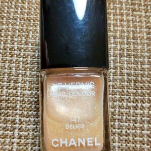 ほぼ未使用 シャネル ヴェルニ 147DELICE ネイルエナメル CHANEL マニキュア