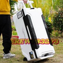 釣り用クーラーボックス 大容量 大型70L 座れる頑丈マッスルボディ 防水 サイドハンドル キャスター付き 釣り 保冷力150h 水栓付き 白&銀_画像3