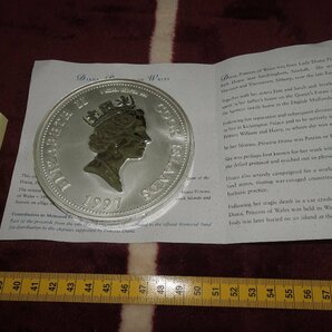 rarebookkyoto ｇ197 SILVER・COOKISLANDS製・DIANA銀貨・女王・限定品・30ドル・本物保障・1枚・純銀1000g・1997年 資産になる・中古・の画像3
