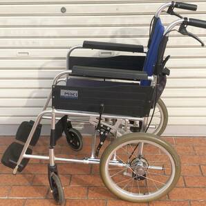 【直接引取り限定】MiKi Wheel Chair BALシリーズ 車椅子 三貴 BAL-2 折り畳み 車いす 介助型 現状品 AD063000の画像1