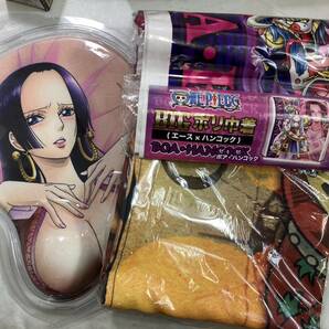 （4-94）ONE PIECE 雑貨まとめ売り フィギュア 3Dポスター 一部ドラゴンボール等 ワンピースの画像2