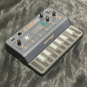 美品 behringer JT-4000 MICRO JP8000ローランド の画像4