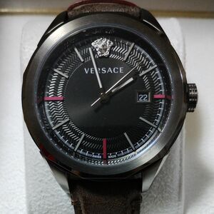 VERSACE　腕時計　スイス製　ヴェルサーチ Glaze グレーズ