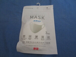  unopened long-term keeping goods UNIQLO Uniqlo AIRism air rhythm 3D mask 3P(3 sheets set ) size M.... mask size 22.×14. color white 