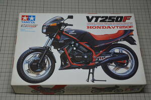 1/12 Tamiya Honda VT250F