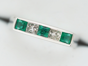  rare . largish size *Pt900 platinum 900 natural emerald 0.5ct& diamond 0.40ct ring approximately 16 number approximately 6.7g Princess cut diamond brilliancy *