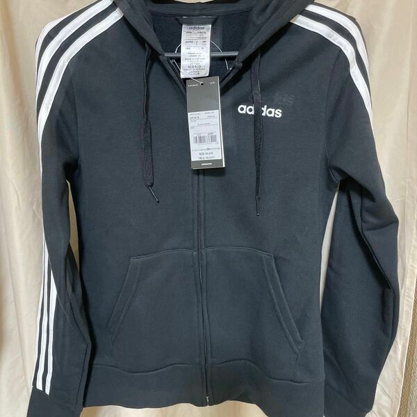 パーカー エッセンシャルズ スリーストライプス パーカー [Essentials 3-Stripes Hoodie] アディダス